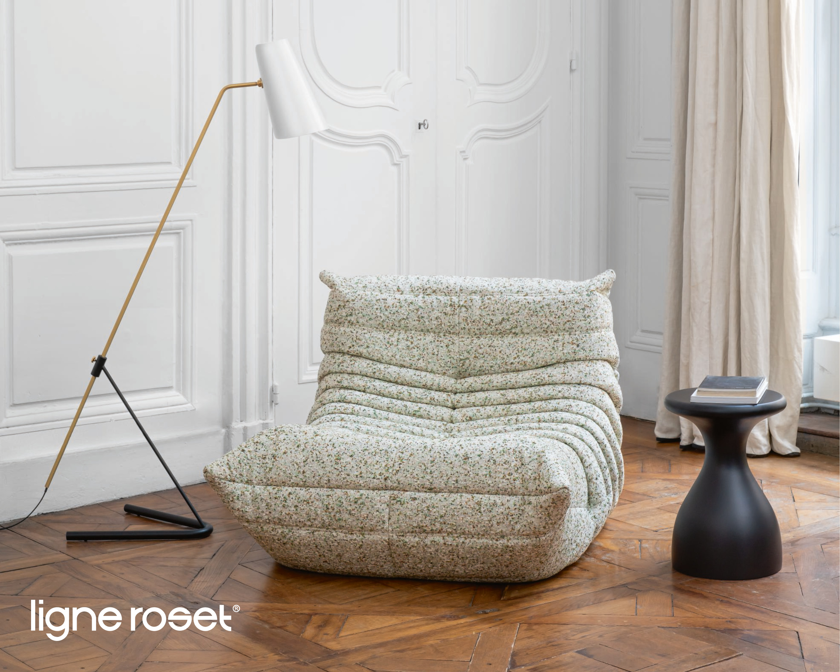 Chauffeuse Togo de Ligne Roset - Villat Meubles