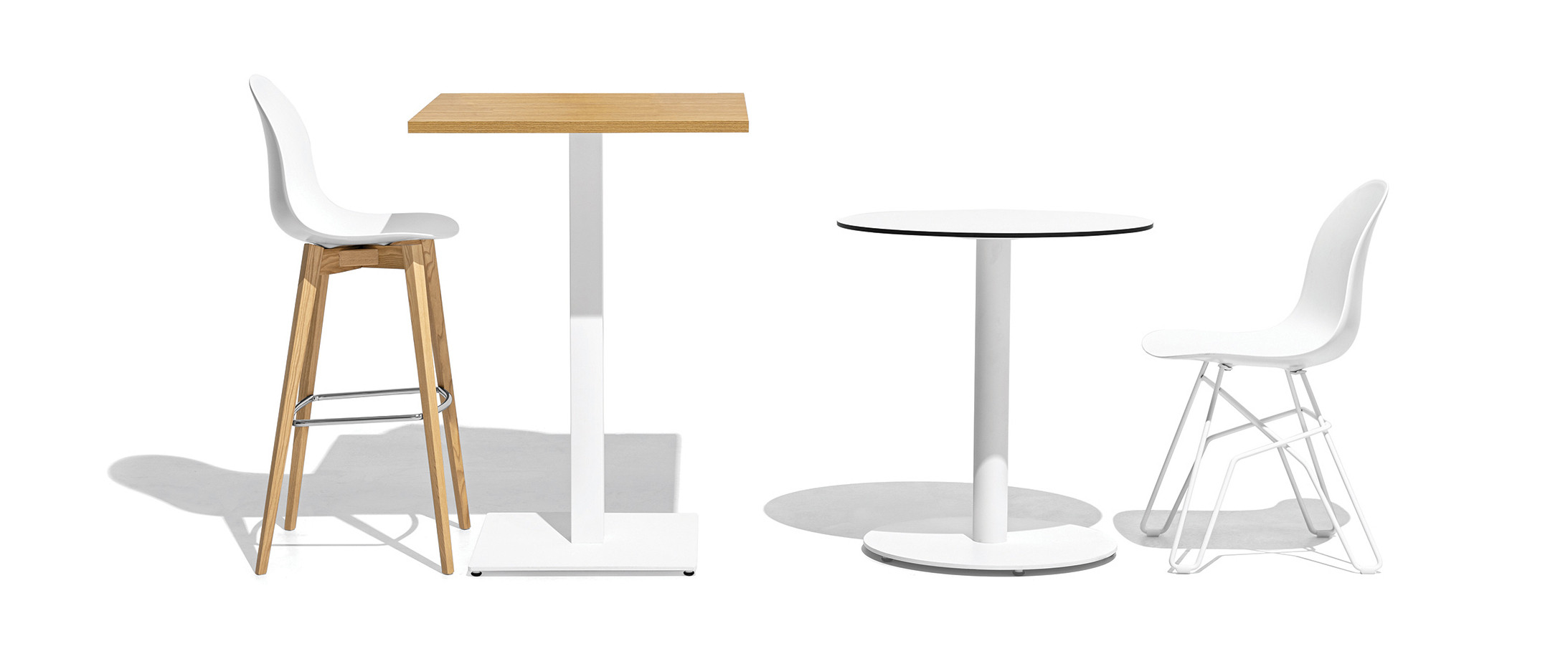 Tables Cocktail et chaises Academy