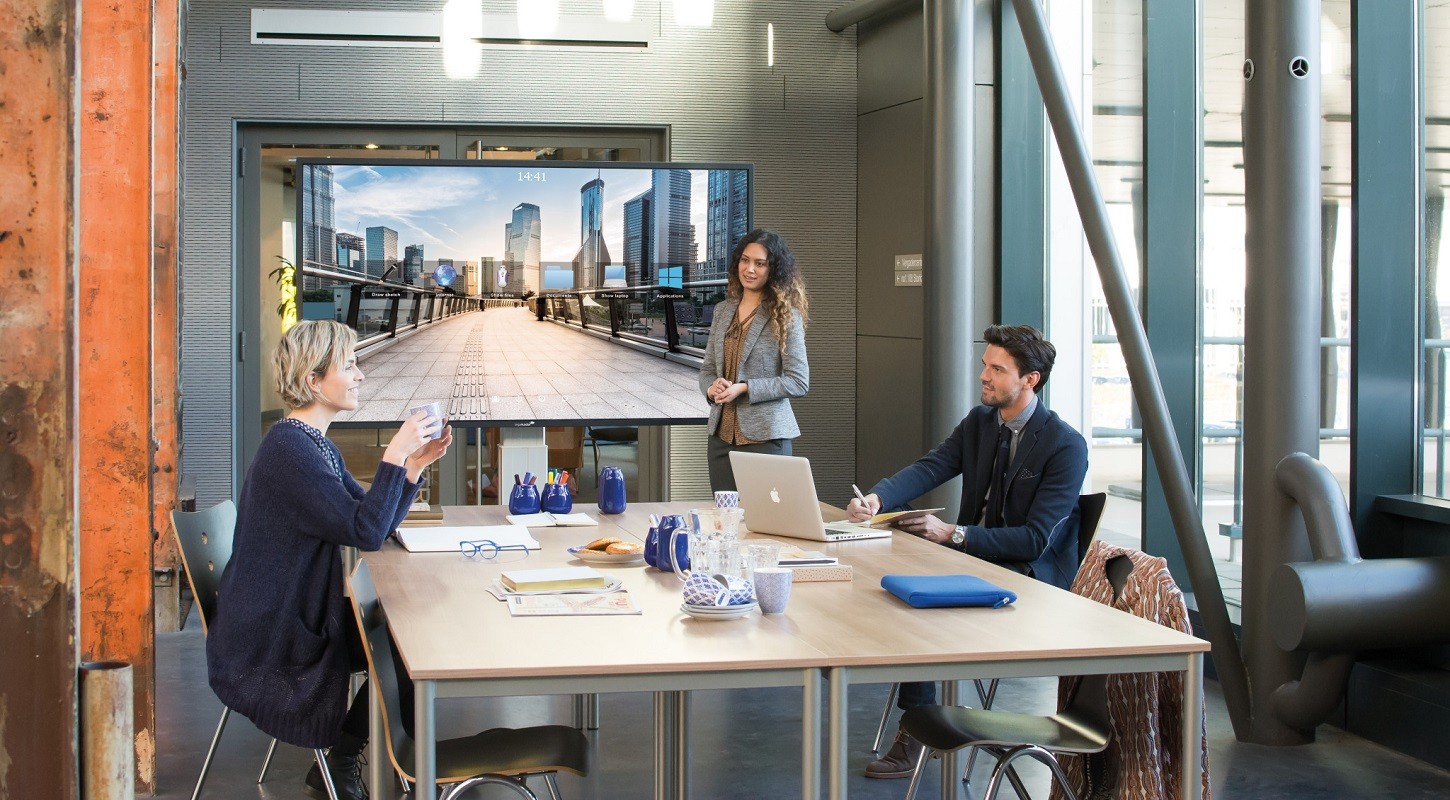 Multimédia ETX-20 versus ou ETX-20 PLUS